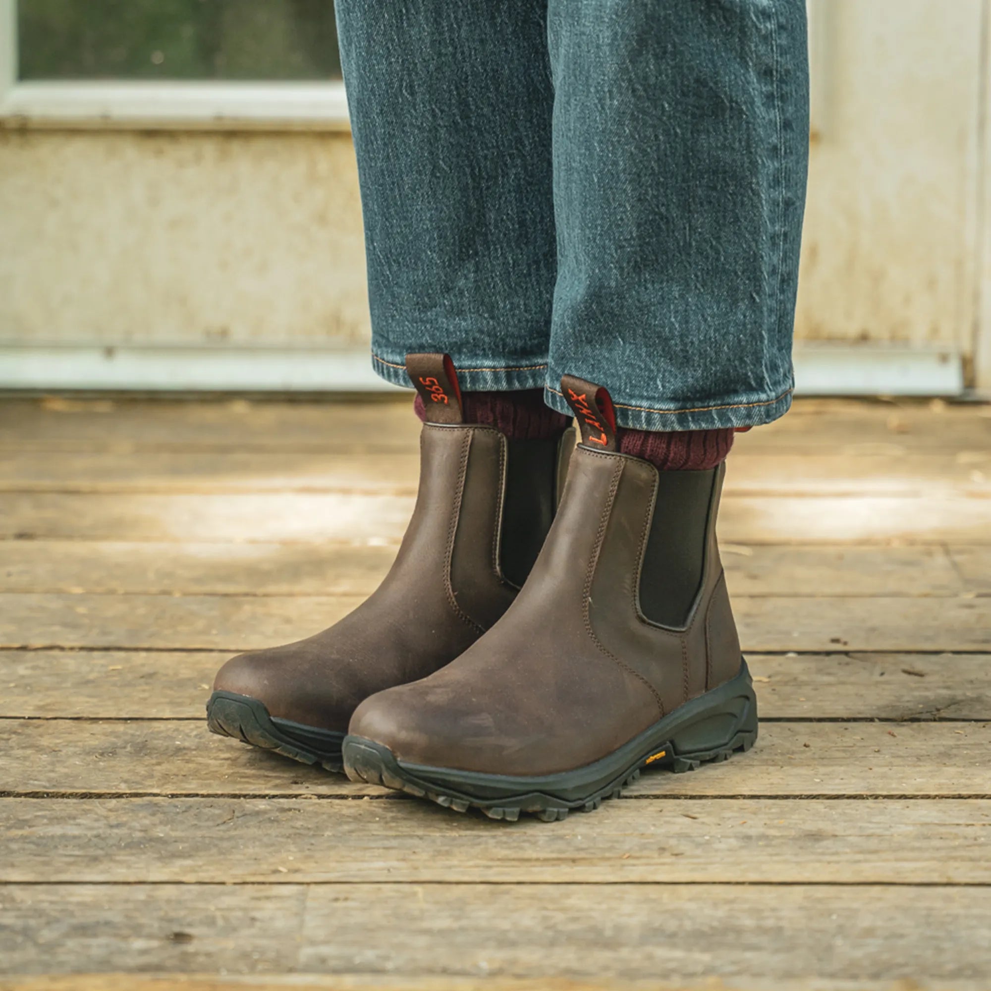 Women's Brown Distressed Water Resistant Leather Vibram