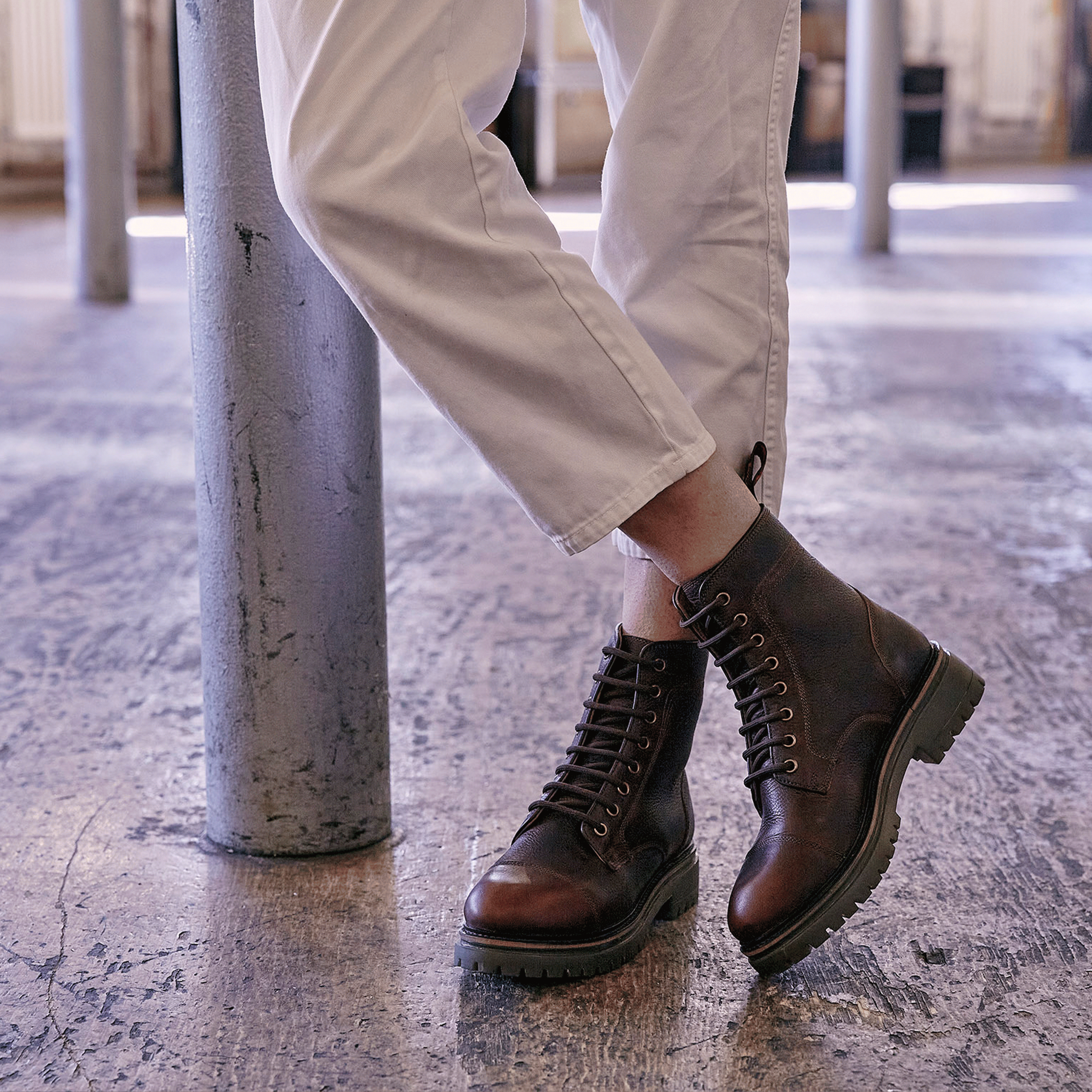 Chestnut combat hot sale boots