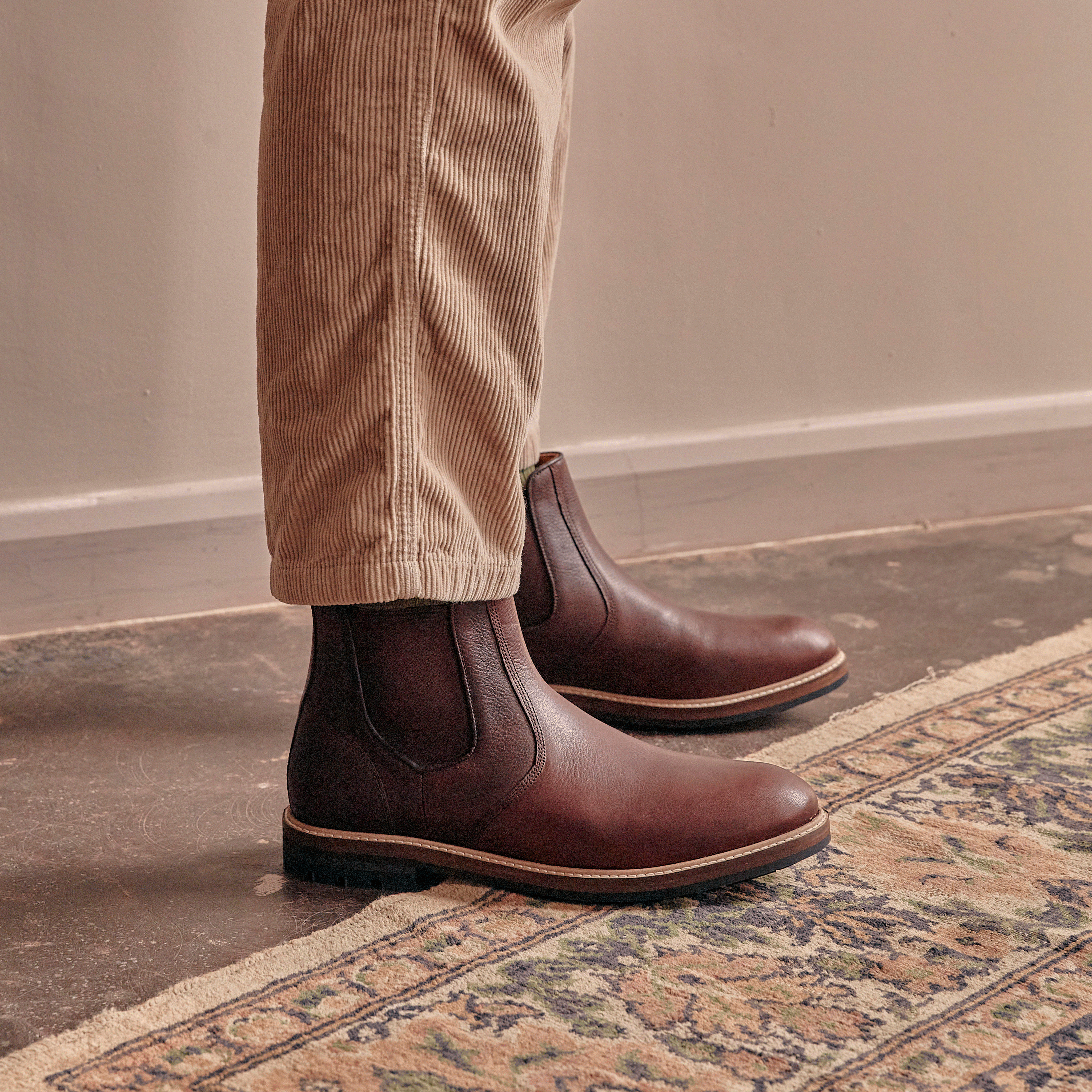 Chestnut chelsea top boots womens
