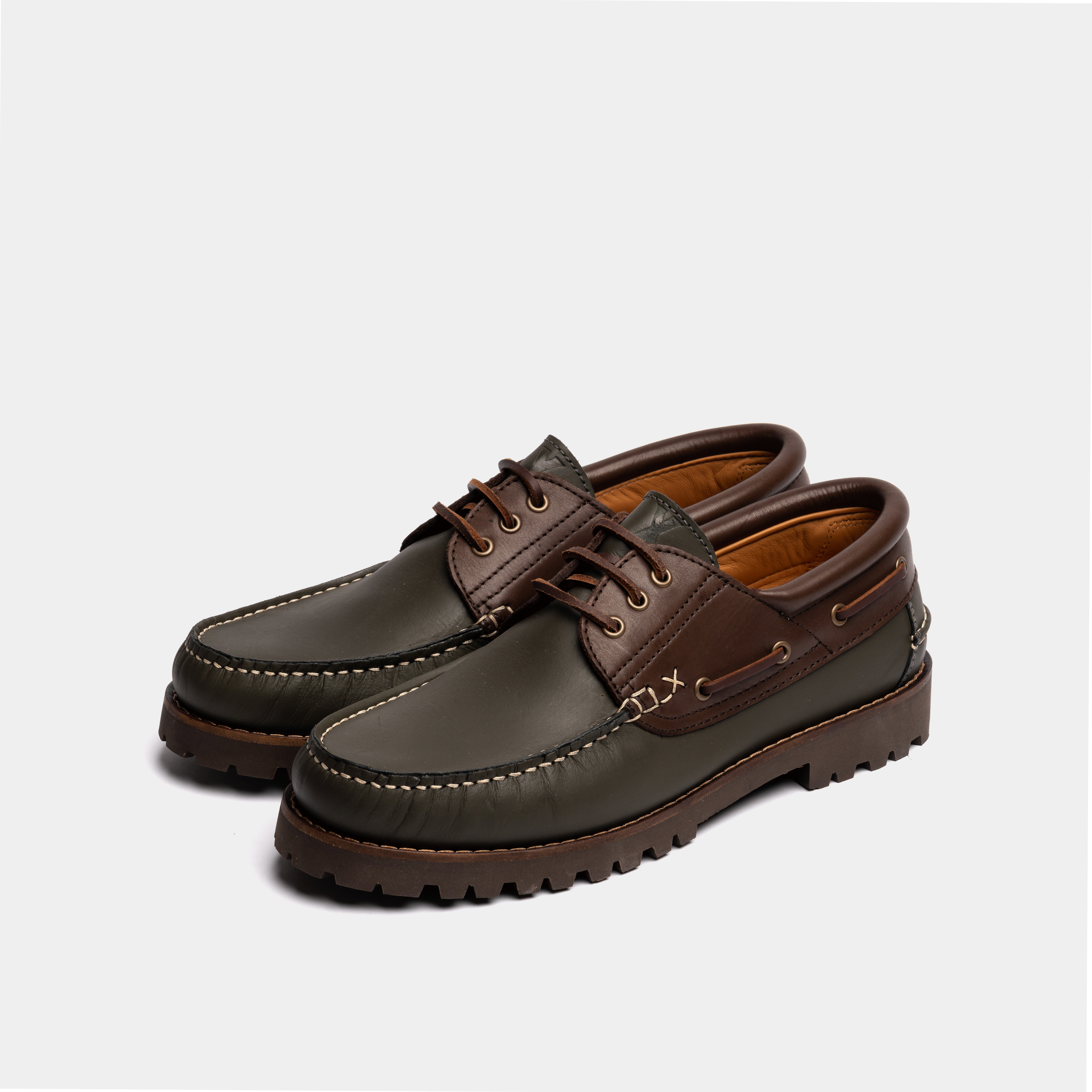 Two tone hot sale boat shoes