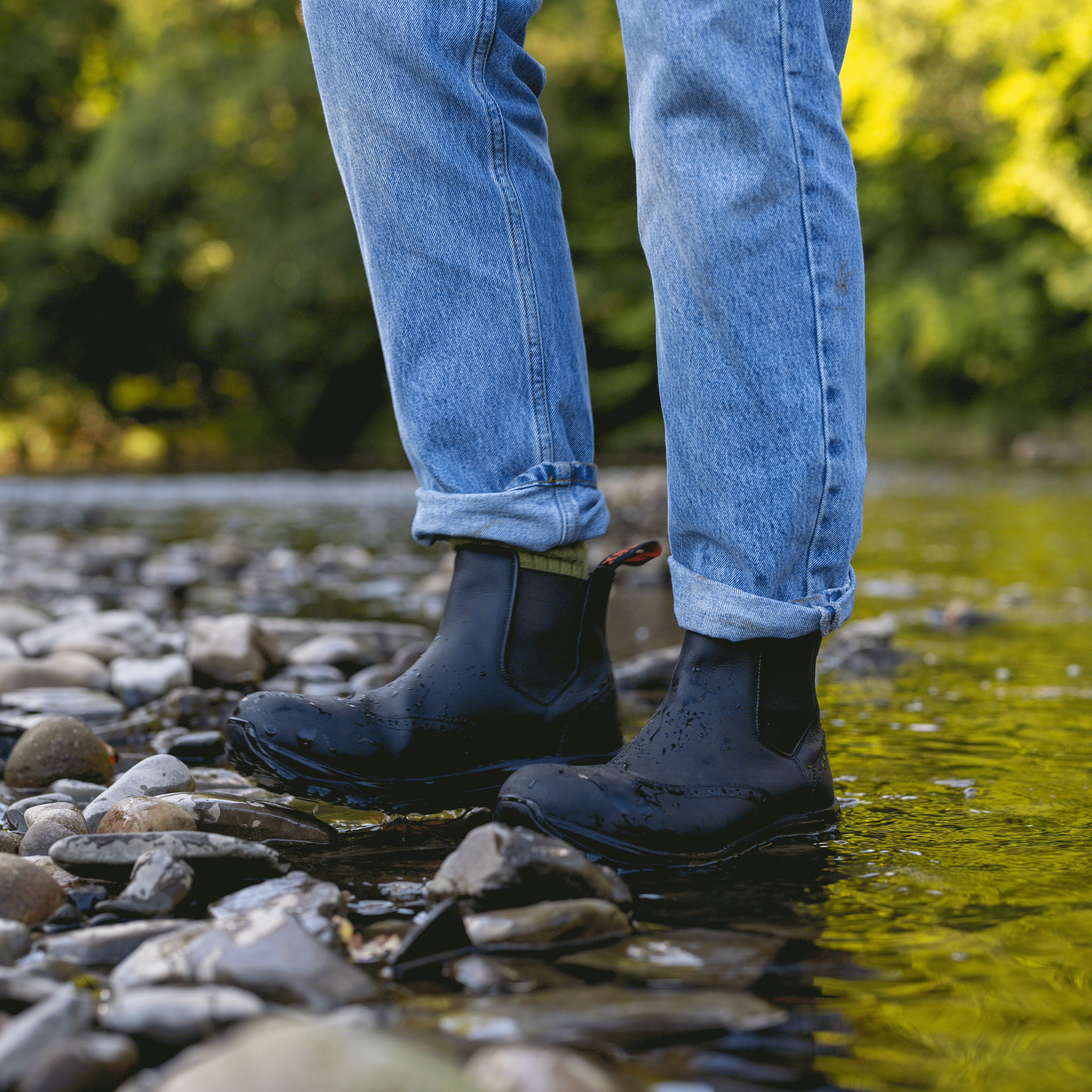 Vibram 2025 chelsea boots