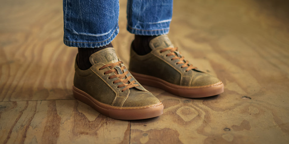 TRAINERS & SNEAKERS
