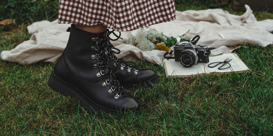 WOMEN'S BOOTS - BACK DOOR