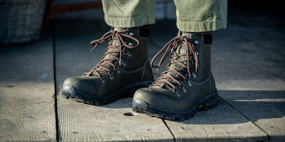 MEN'S HIKER STYLE BOOTS