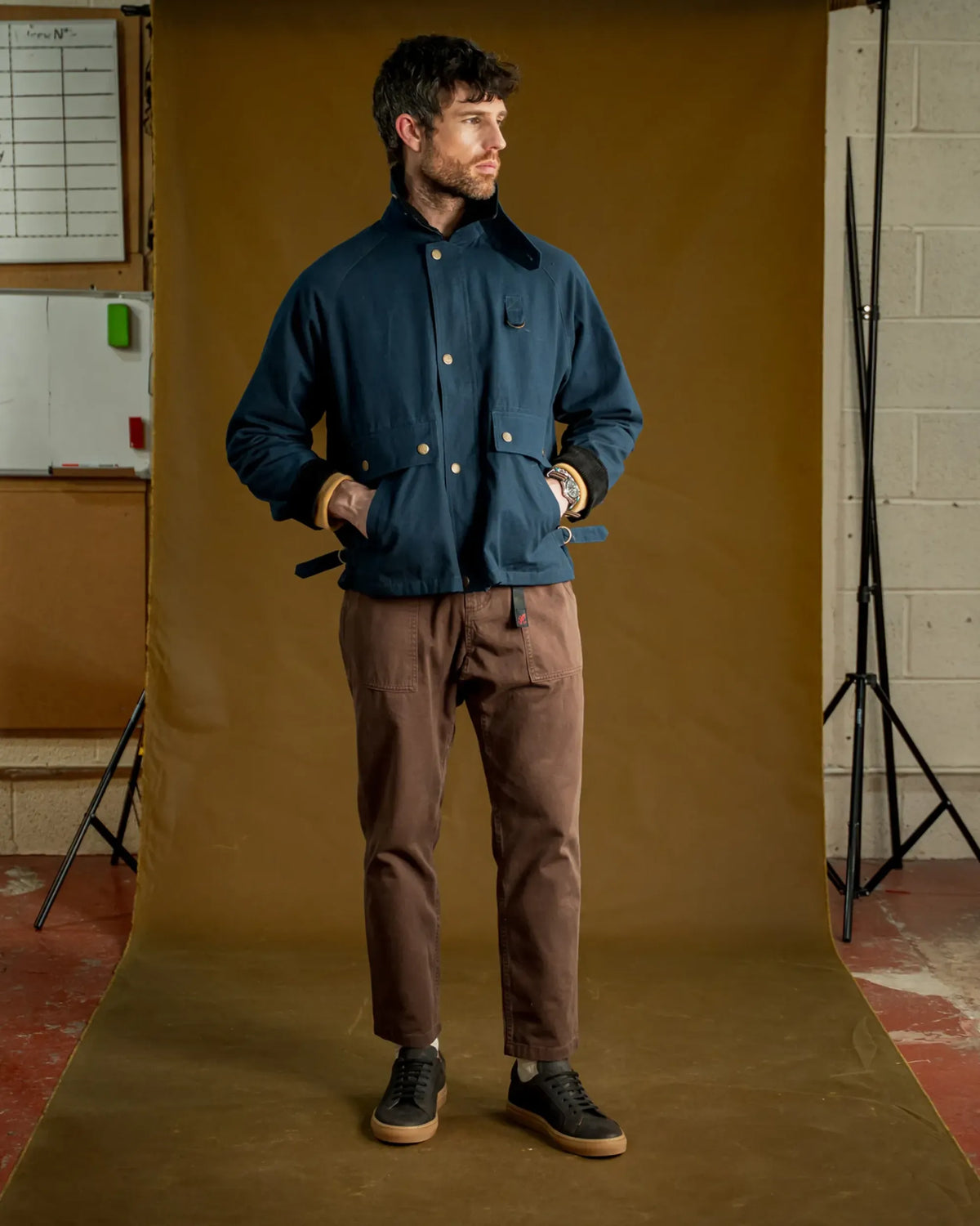 ANCOATS // WALNUT