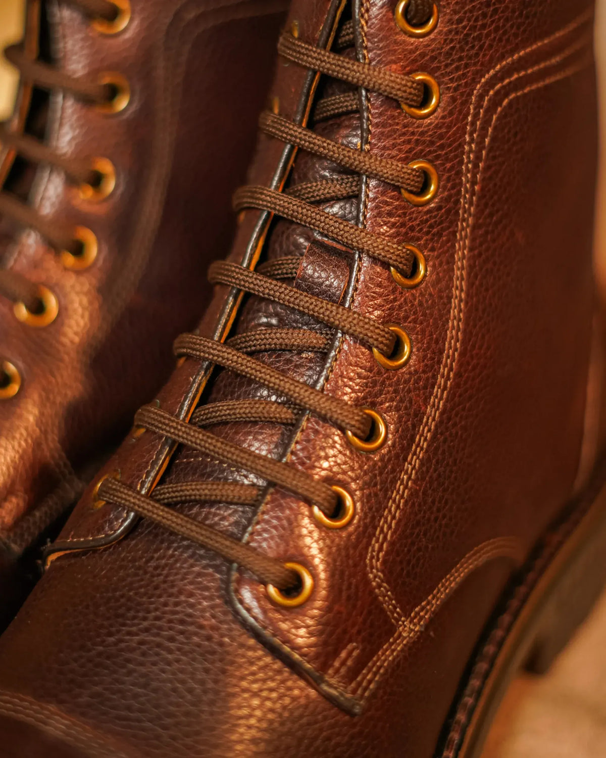 DINCKLEY / CHESTNUT GRAINED