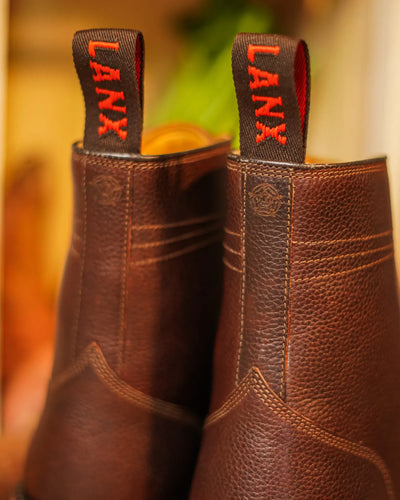 DINCKLEY / CHESTNUT GRAINED