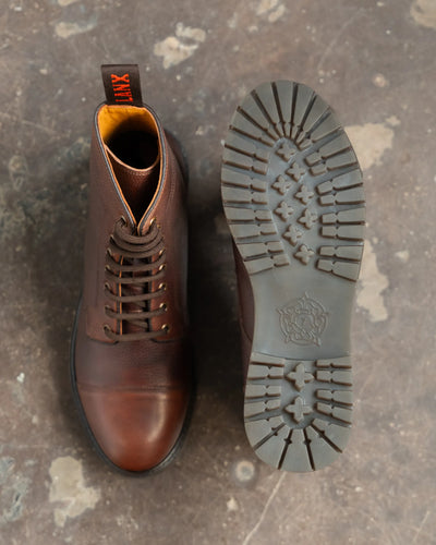 DINCKLEY / CHESTNUT GRAINED