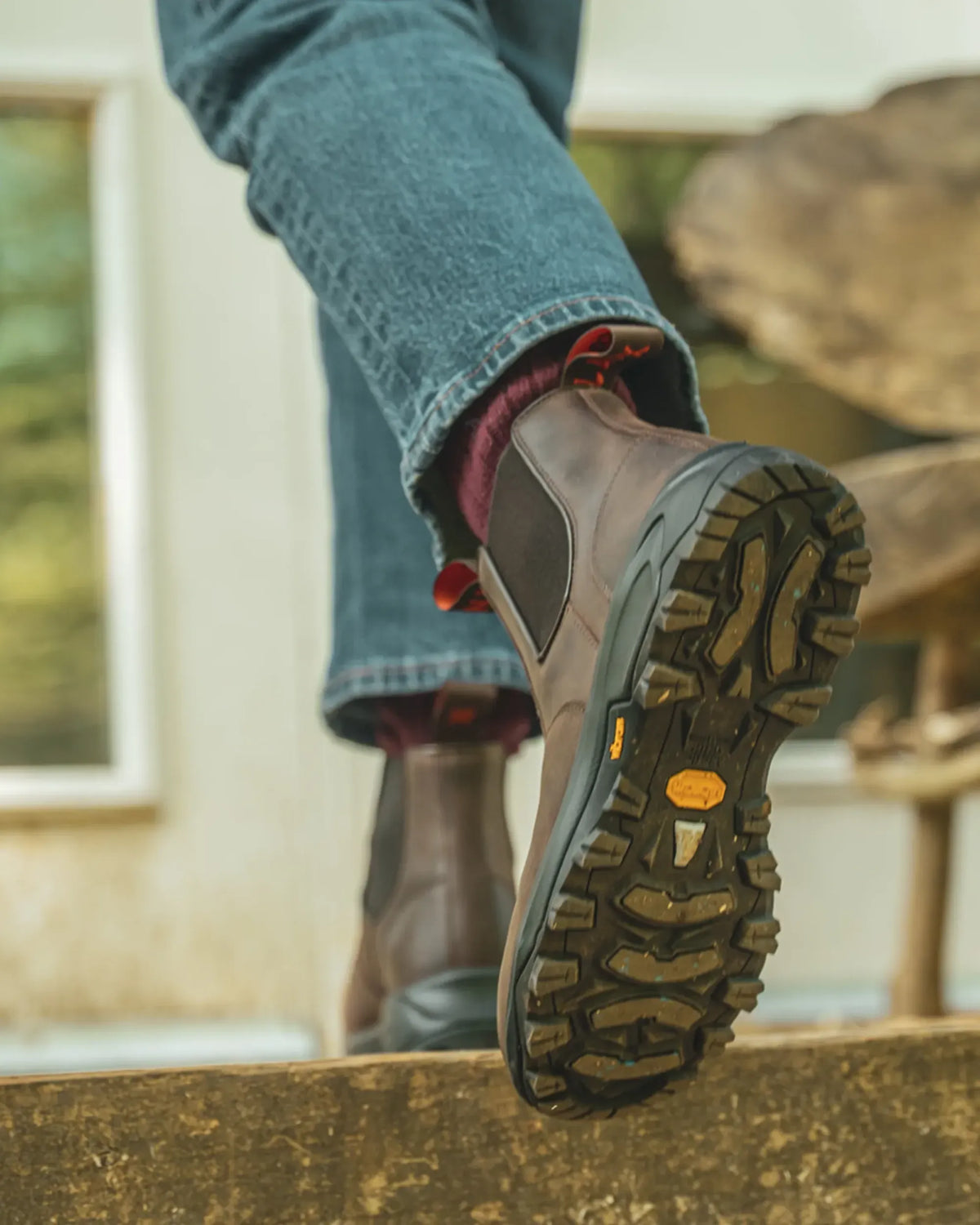 EDGWORTH / BROWN DISTRESSED