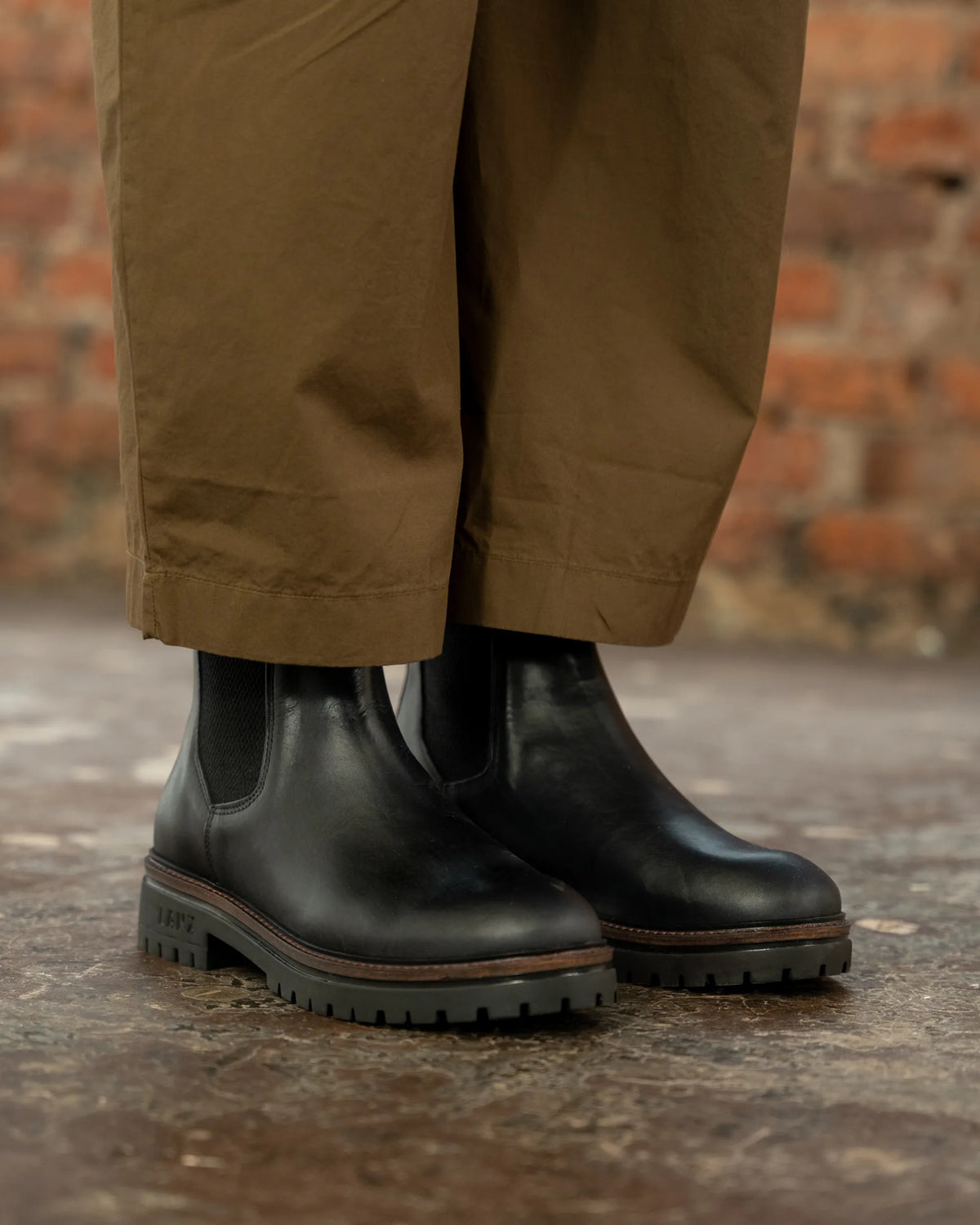 EDISFORD / BLACK
