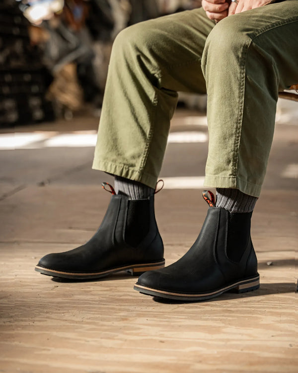 GARSTANG // BLACK