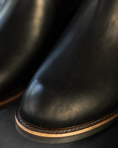 GARSTANG // BLACK
