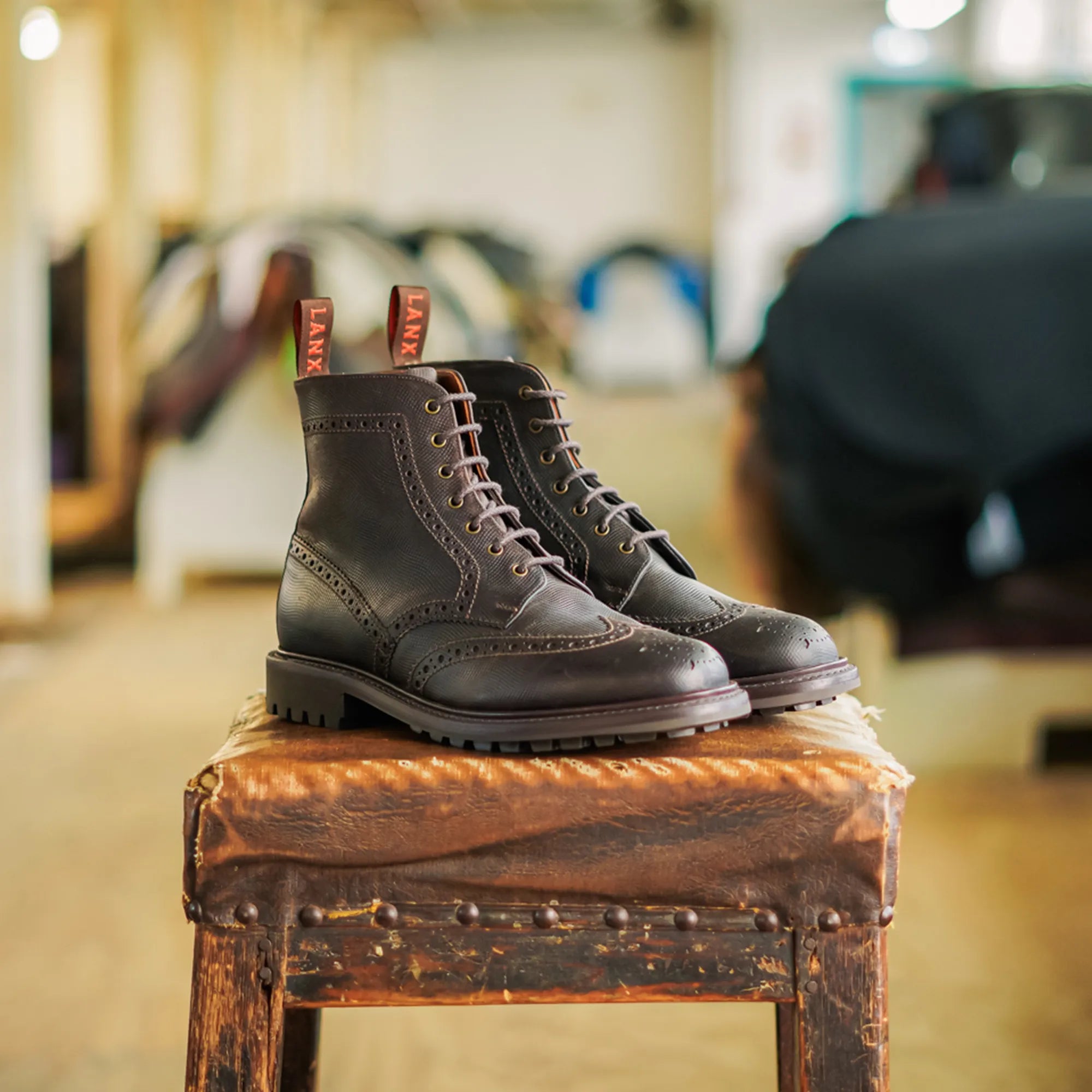 Men's - Brown - Dark - Leather - Derby Brogue Boots – LANX