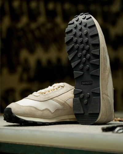HALLIWELL / WHITE