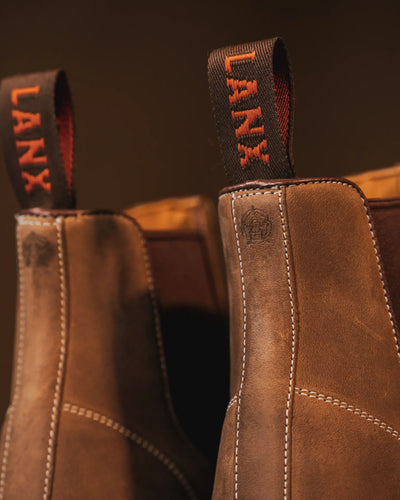 HOGHTON // ACACIA DISTRESSED