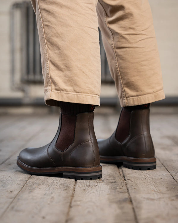 HOGHTON // BROWN DISTRESSED