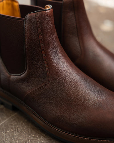 HOGHTON // CHESTNUT GRAINED