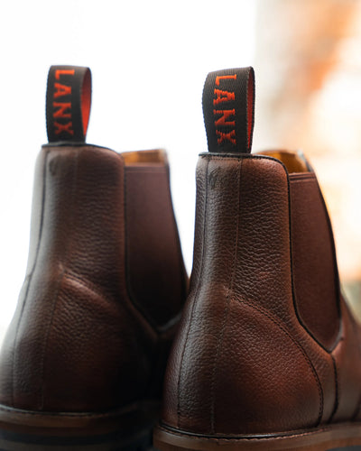 HOGHTON // CHESTNUT GRAINED