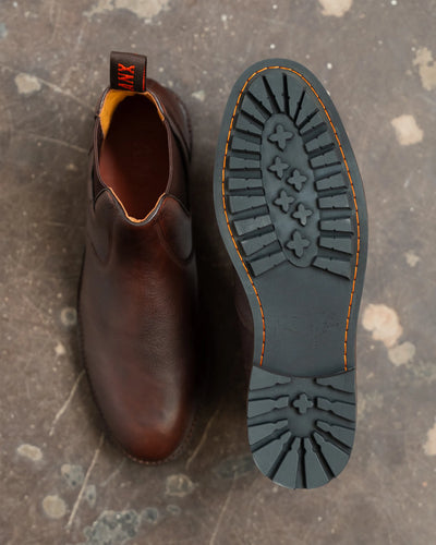 HOGHTON // CHESTNUT GRAINED