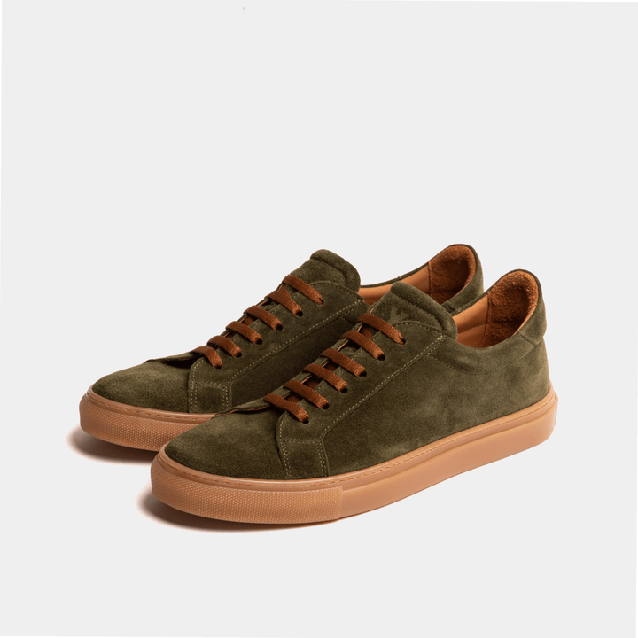 Khaki top green shoes