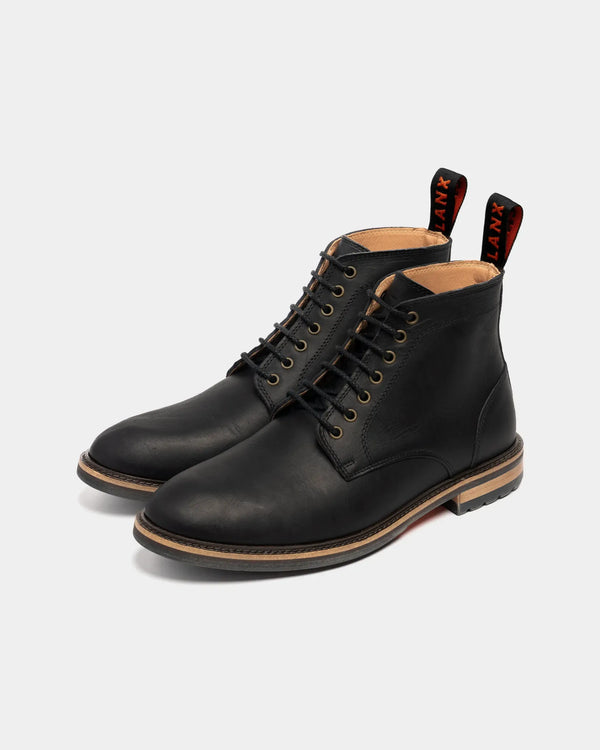 DUTTON // BLACK