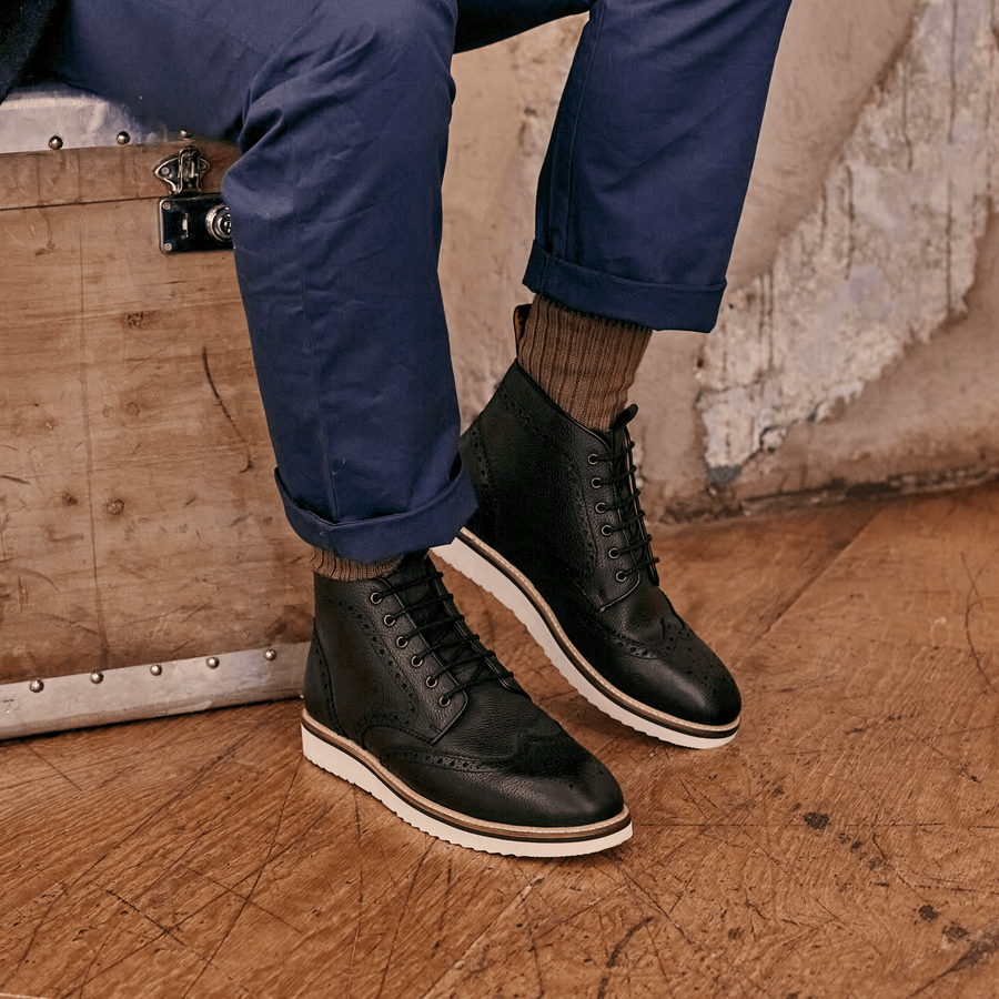 NEWTON // BLACK-Men's Boots | LANX Proper Men's Shoes