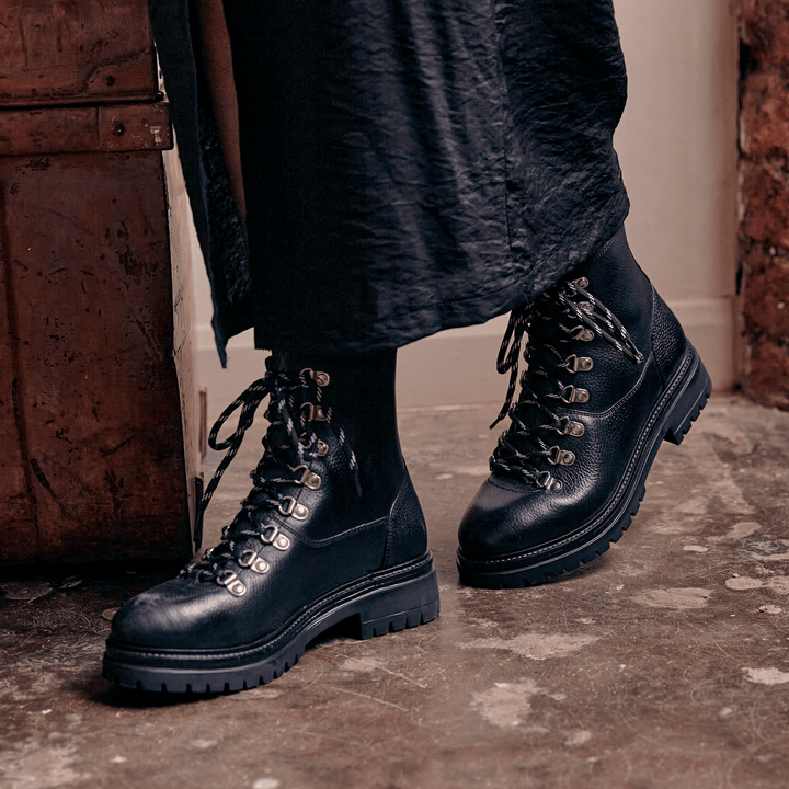 Women s Black Dark Leather Lace to toe Boots LANX