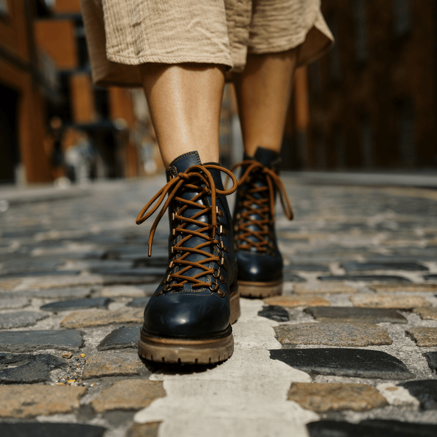 Navy boot deals shoes