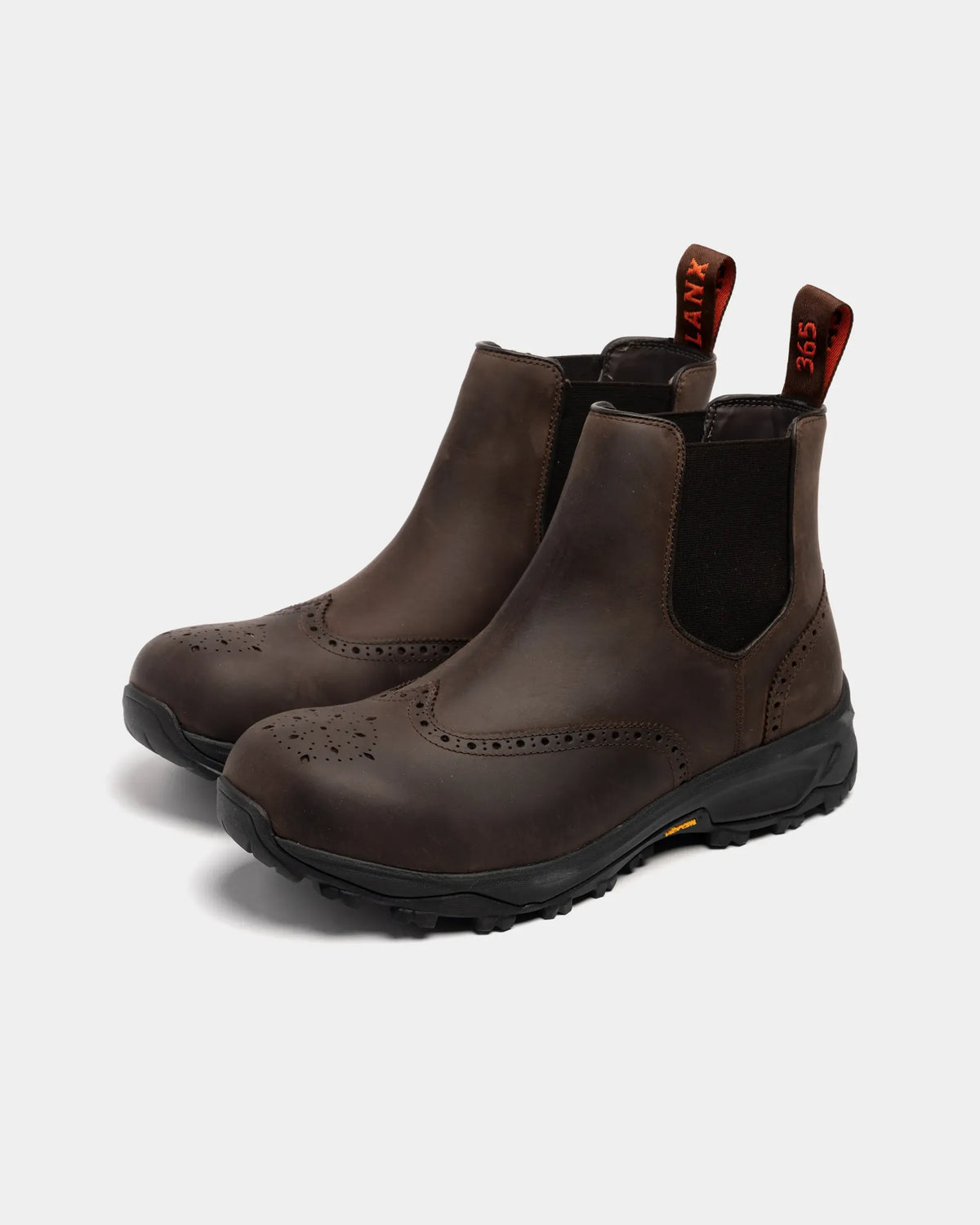MALHAM // BROWN DISTRESSED