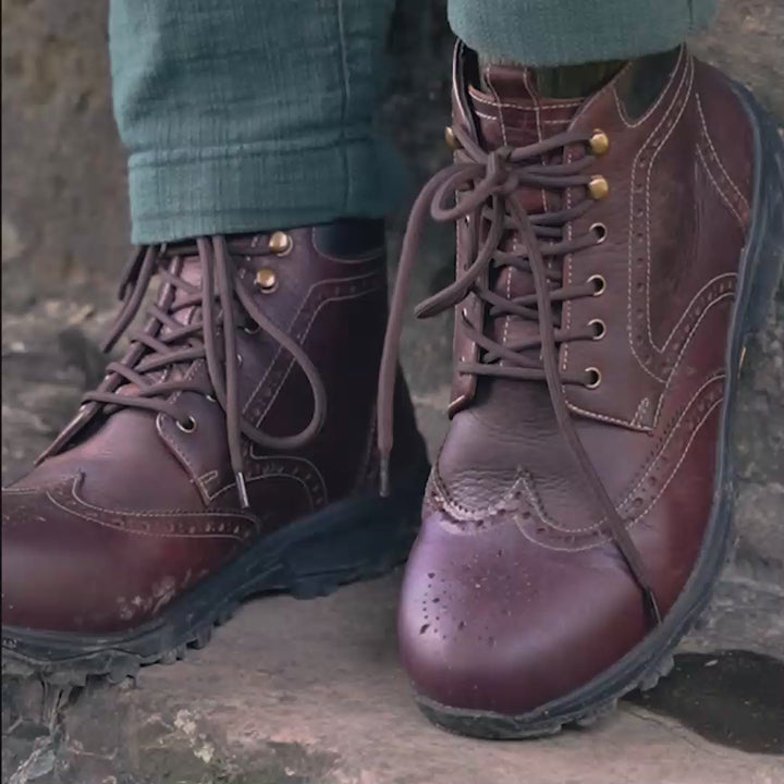 Video montage of LANX Pendle boot in Black and Redbrick Grained Leather worn in the Lancashire Countryside