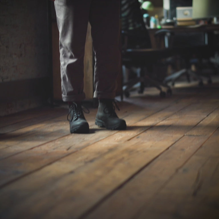 The LANX men's leather walking boot.