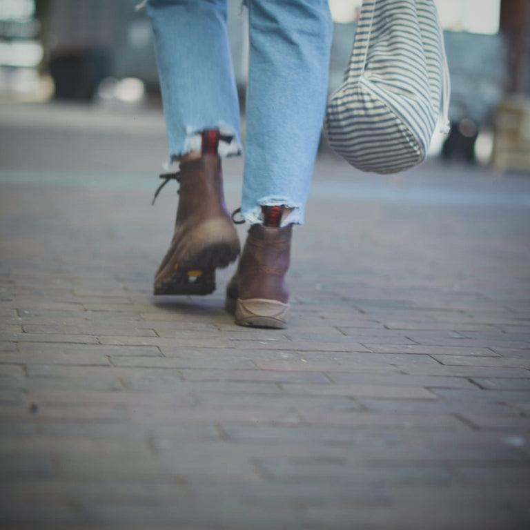 The LANX women's leather walking boot.