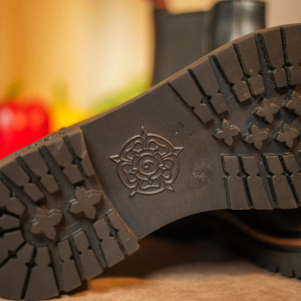 REED / BLACK-Women’s Chelsea | LANX Proper Men's Shoes