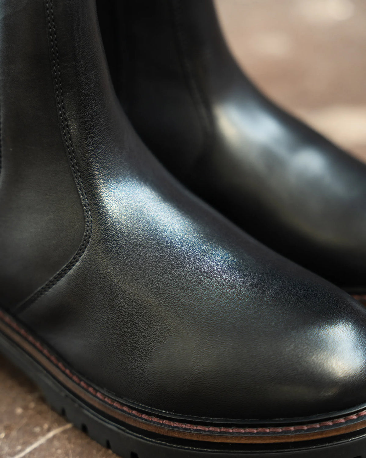 REED / BLACK