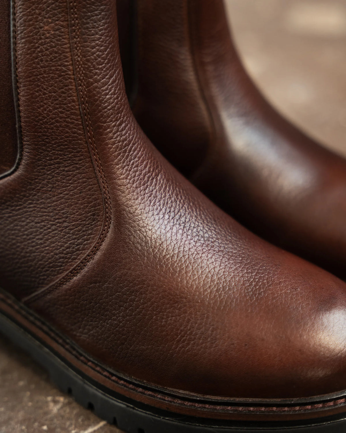 REED / CHESTNUT GRAINED