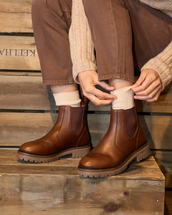 REED / CONKER DISTRESSED