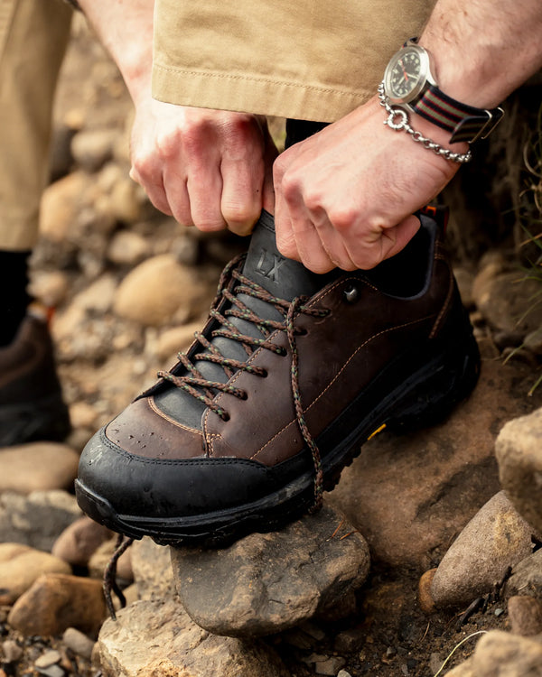 SCORTON // BROWN DISTRESSED