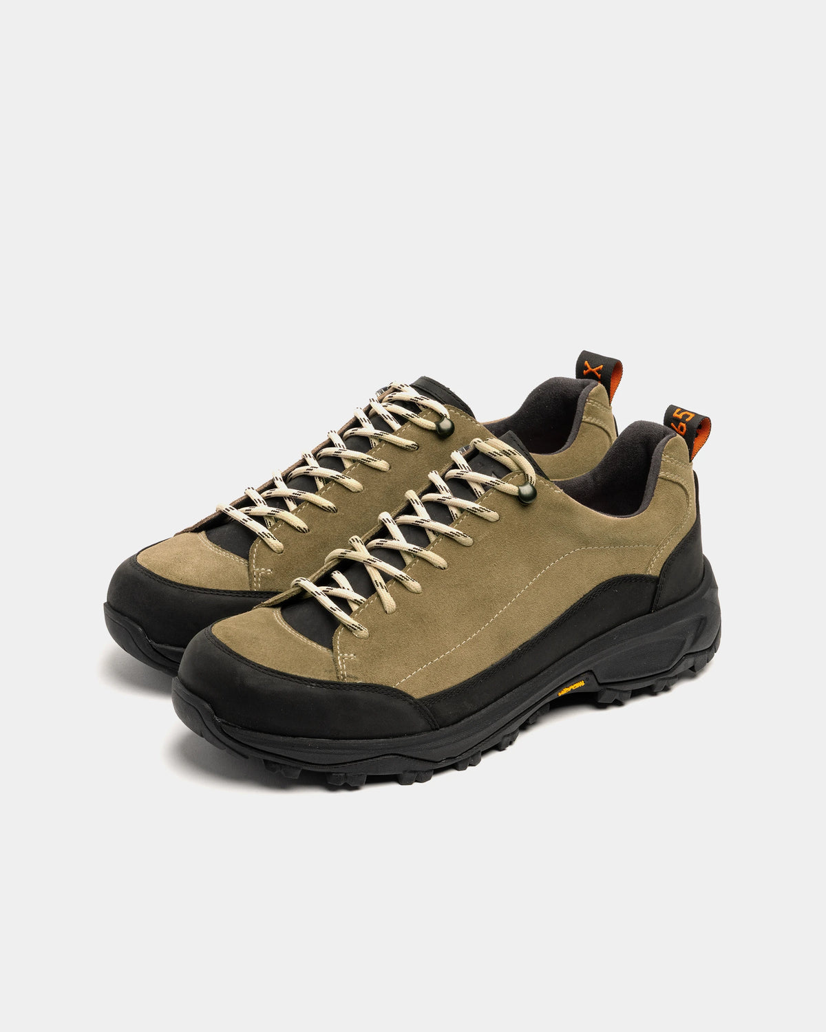 SCORTON // TAUPE