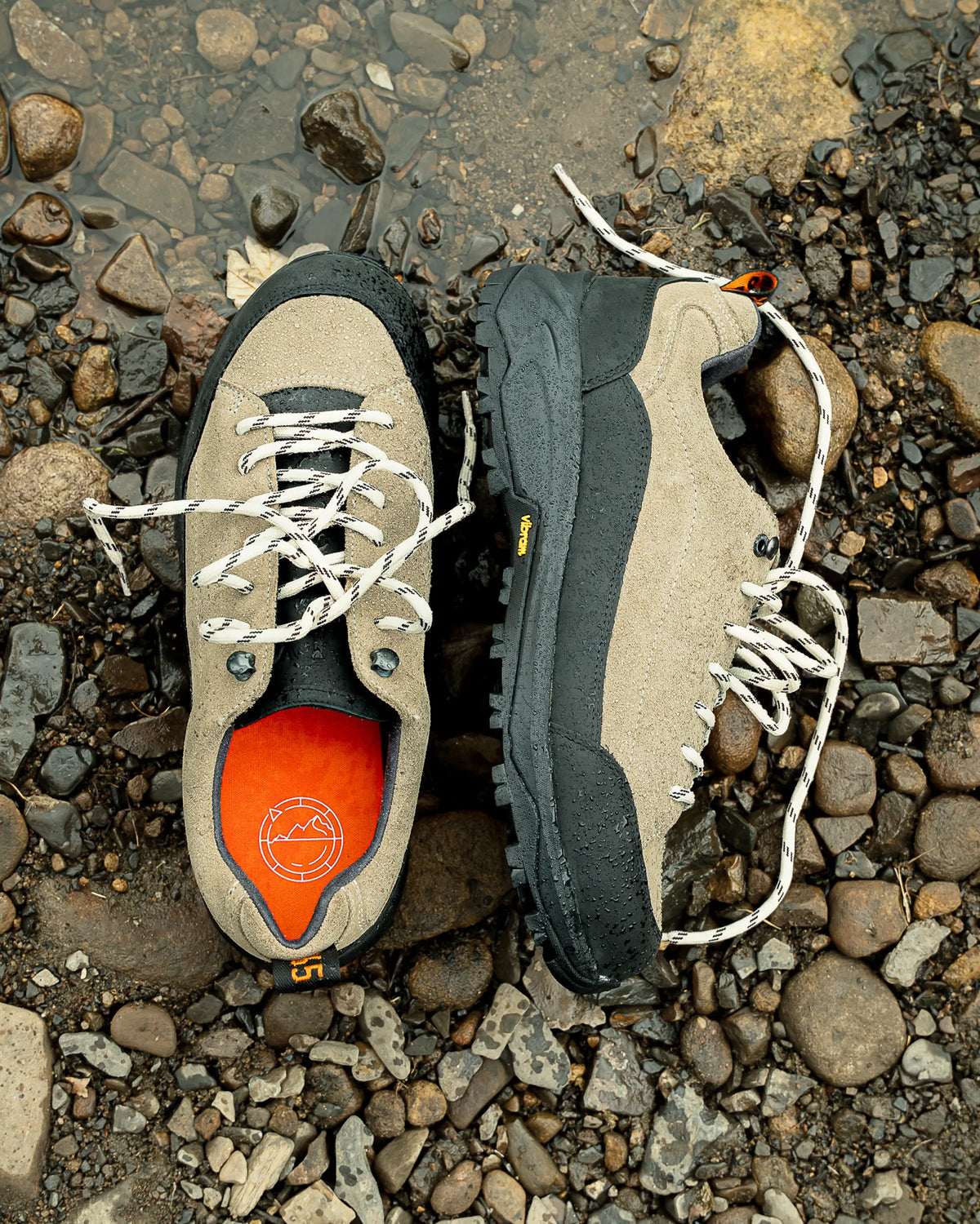 SCORTON // TAUPE