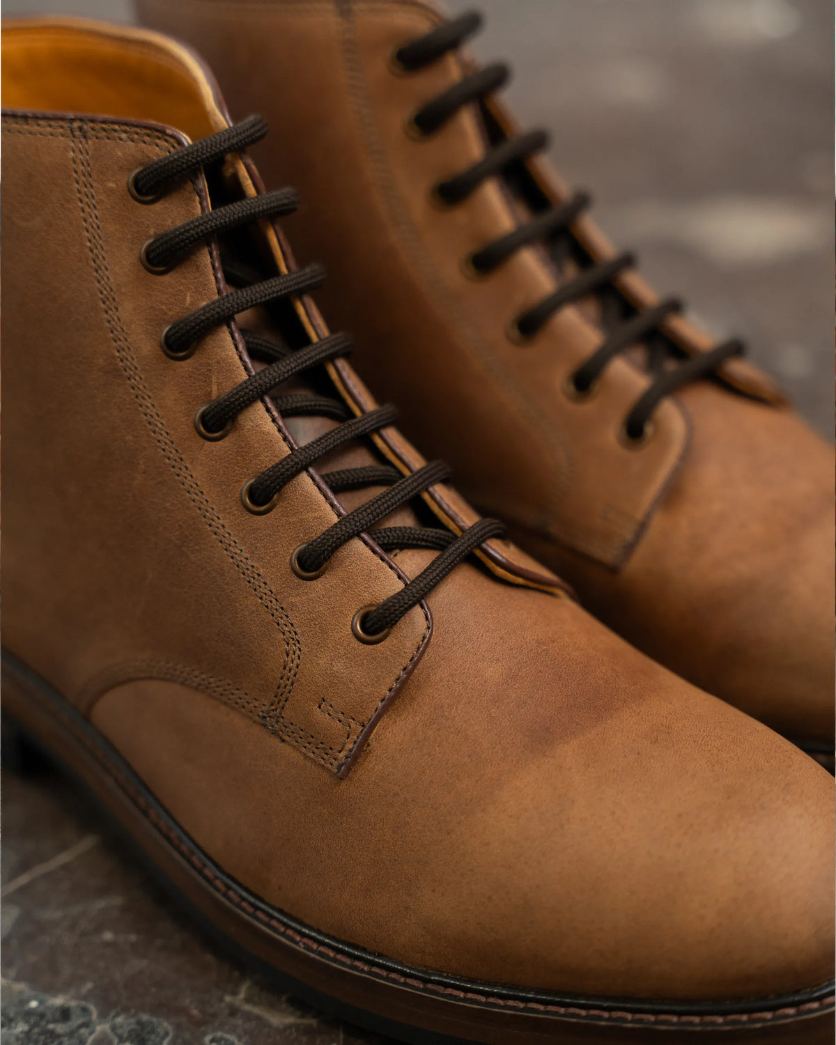 SETTLE // ACACIA DISTRESSED