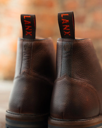 SETTLE // CHESTNUT GRAINED