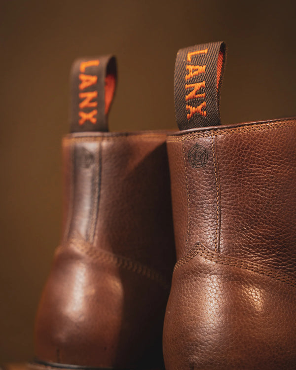 SETTLE // CHESTNUT GRAINED
