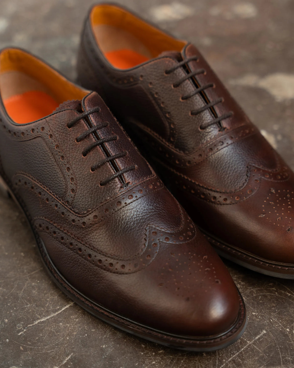 SHIREBURN // CHESTNUT GRAINED