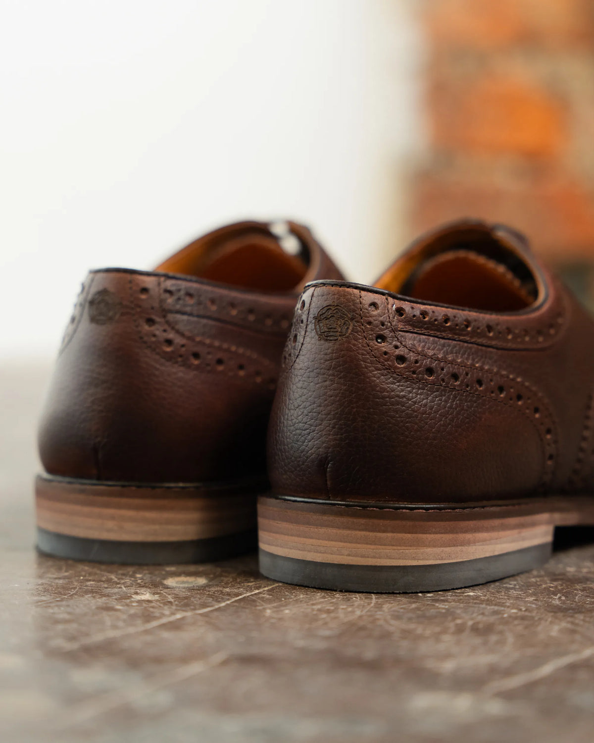 SHIREBURN // CHESTNUT GRAINED