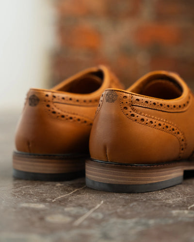 SHIREBURN // TAN