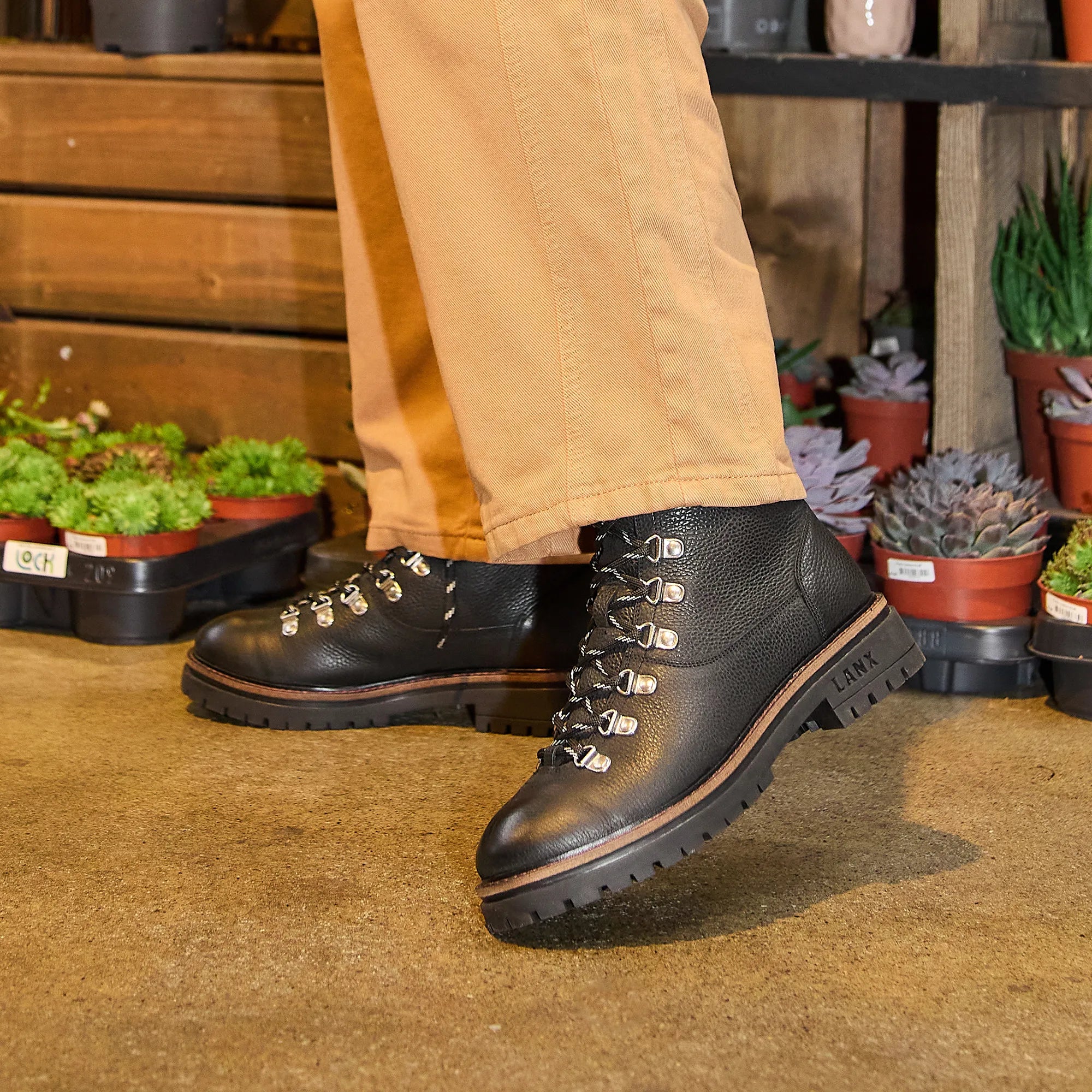 Women's - Black - Dark - Leather - Lace-to-toe Boots – LANX Women's - Black - Dark - Leather - Lace-to-toe Boots – LANX