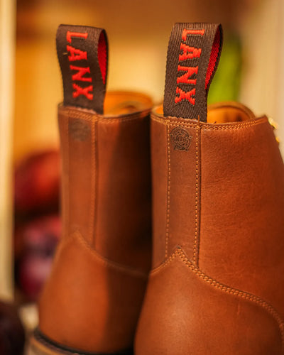 WHALLEY / CONKER DISTRESSED