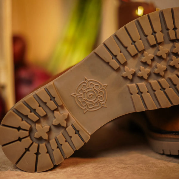 WHALLEY / CONKER DISTRESSED-Women’s Boots | LANX Proper Men's Shoes