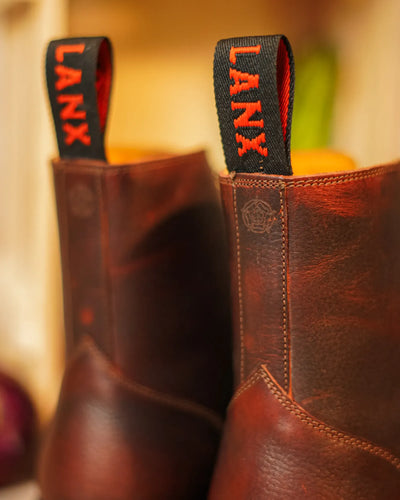WHALLEY / CHESTNUT GRAINED