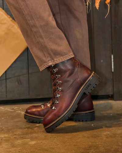WHALLEY / CHESTNUT GRAINED